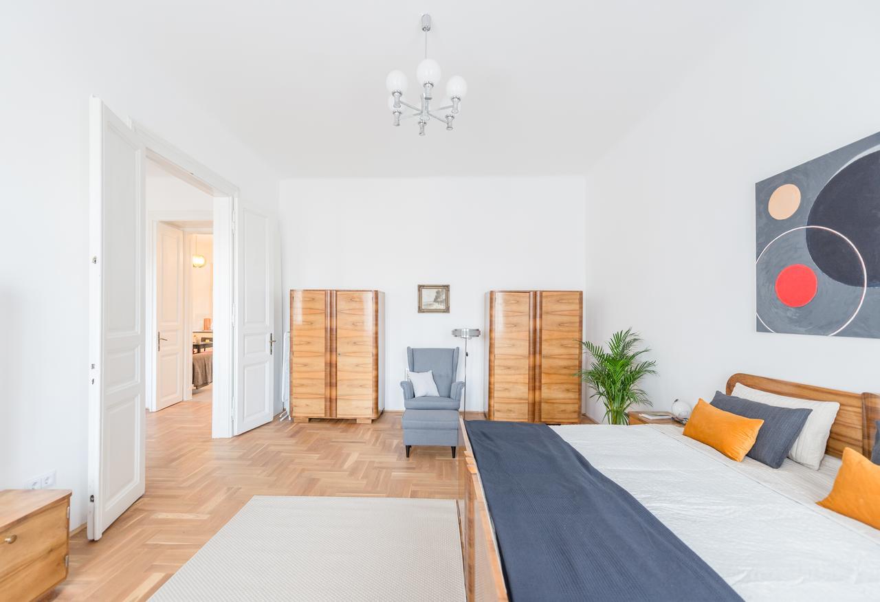 Oasis Apartments - Modern Bauhaus Budapest Extérieur photo